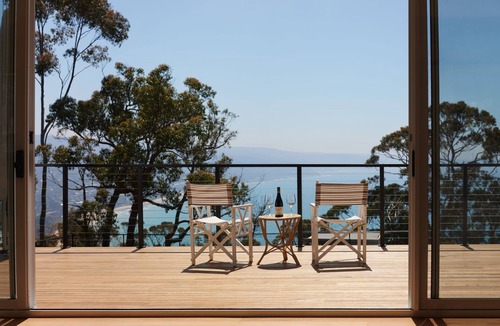 Lorne House | The White House - Lorne