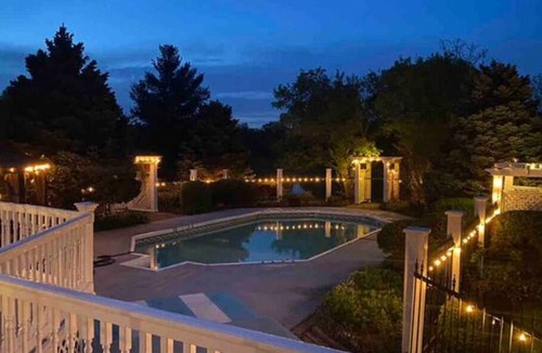 Cayuga Cottage | The White House Mansion