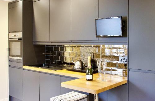 Worthing House | The White House Studio