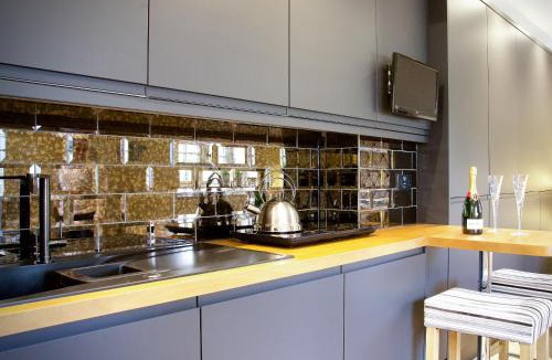 Worthing House | The White House Studio