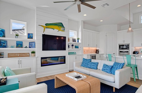 Port Aransas House | The White House | Private Pool, Ocean View!