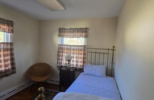 Plainfield House | The White House