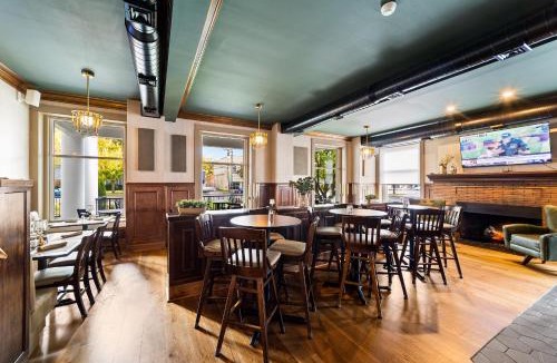 Fredonia Hotel | The White Inn