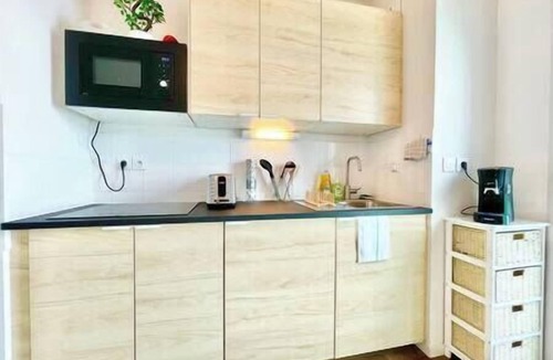 Saint-Nazaire Apartment | The White Lion, downtown and balcony