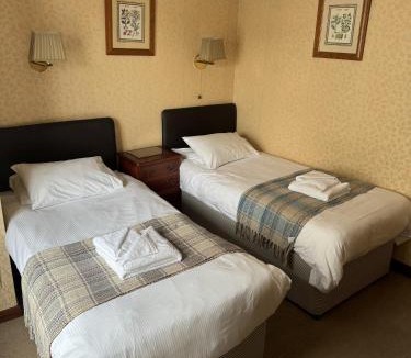 Upton upon Severn Hotel | The White Lion Hotel
