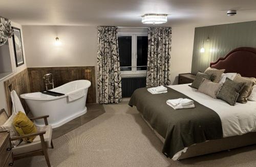 Upton upon Severn Hotel | The White Lion Hotel
