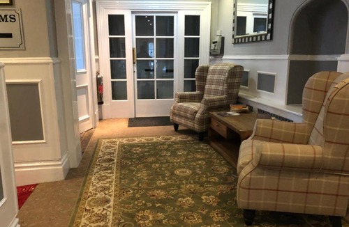 Wisbech Bed & Breakfast | The White Lion Hotel