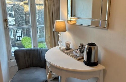 Bowness-on-Windermere House | The White Lodge