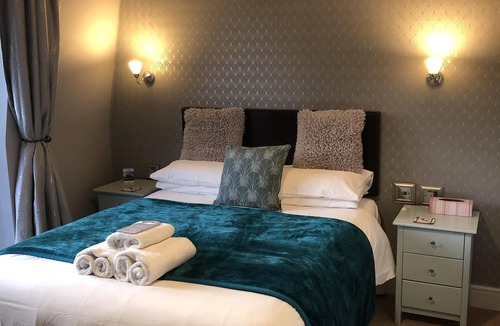 Great Yarmouth Bed & Breakfast | The White Lodge