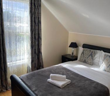 Hereford Apartment | The White Lodge Hotel