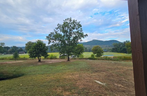 Boswell House | The White River cabin on Jeffery Lane in Mt. Olive, Izard County, AR