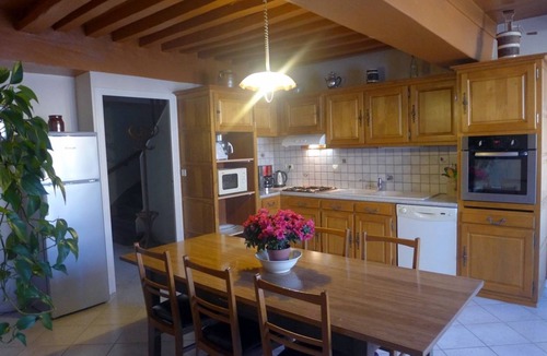 Aubepierre-sur-Aube House | THE WHITE STONES