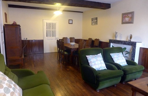 Aubepierre-sur-Aube House | THE WHITE STONES