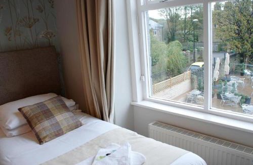 Yeadon Hotel | The White Swan, Yeadon