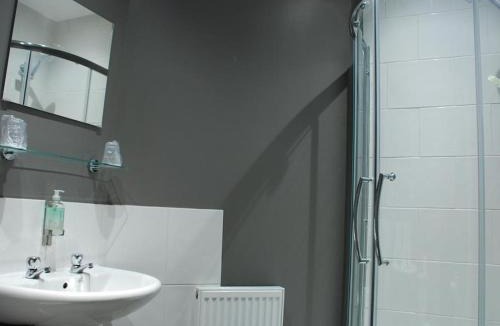 Yeadon Hotel | The White Swan, Yeadon