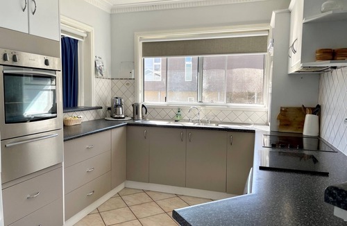 Emu Bay House | The Whitehouse