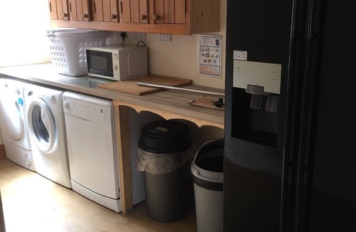 St Neots House | The Whitehouse Cottage