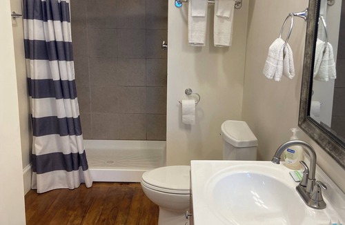 Lincoln Hotel | The Whitetail and Suites