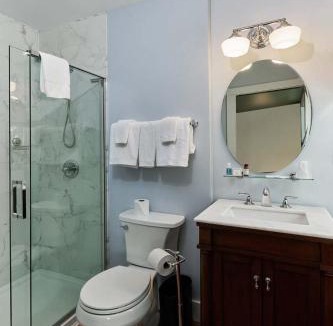 Lenox Hotel | The Whitlock by The Lenox Collection