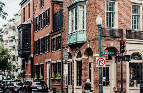 Beacon Hill Hotel | The Whitney Hotel