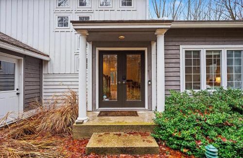 West Olive House | The Whitney House