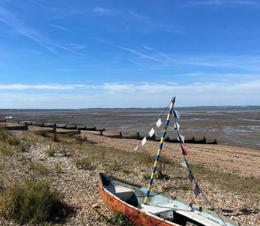 Seasalter House | The Whitstable Healing Spot