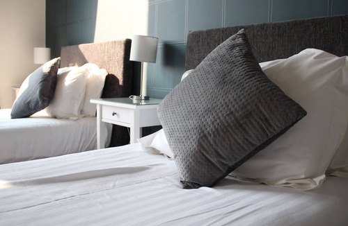 Hull Hotel | The Whittington & Cat