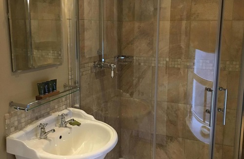 Milton Combe Hotel | The Who'd Have Thought It Inn