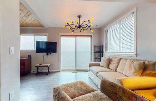 Clinton House | The Whole Ship