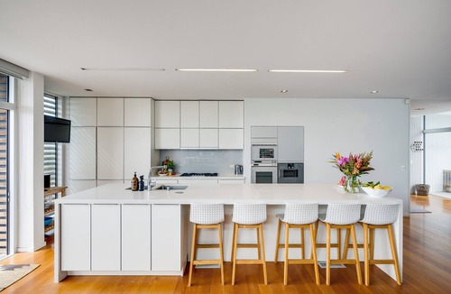 Waimarama House | The Whyte House - Waimarama Beachfront