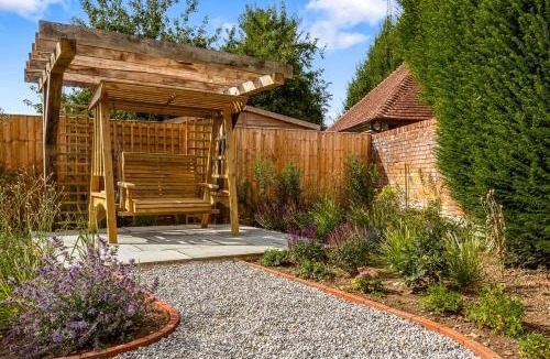 Great Missenden House | The Wild Bloom