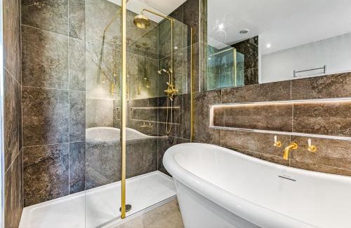 Great Missenden House | The Wild Bloom