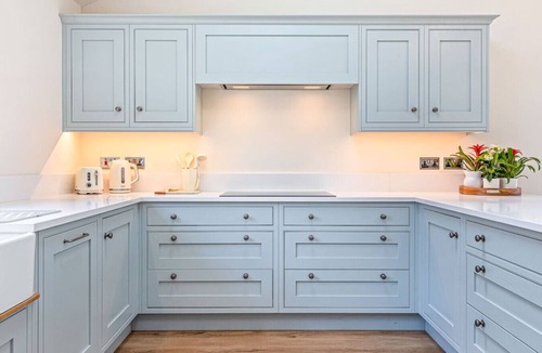 Great Missenden House | The Wild Bloom with parking