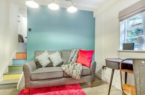 Ironbridge House | The Wild Cherry Tree Retreat