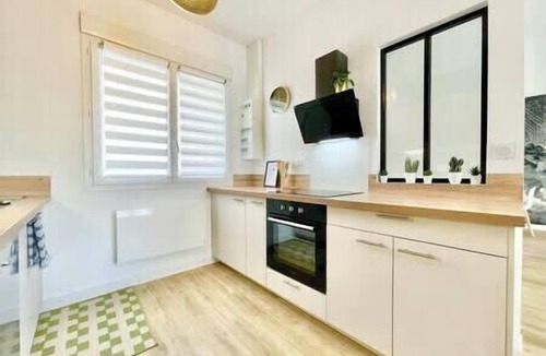 Saint-Nazaire Apartment | The Wild I Close to downtown and the beach