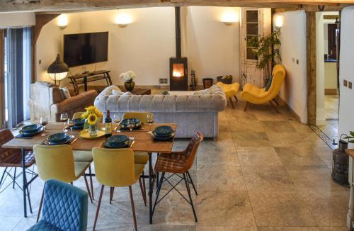 Dunston House | The Wilderness Retreat