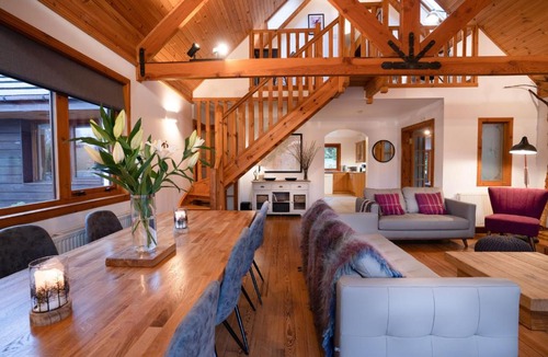 Kingussie Villa | The Wilds - Seasgair Lodges