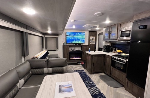 Brookston House | The Wildwood of Beaver Creek - Cozy 2 Bedroom RV w/WiFi, Septic, and more!