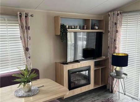 Llandwrog House | The willerby whitetower Caernarfon