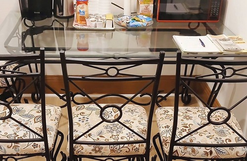 New London Bed & Breakfast | The Williams Center