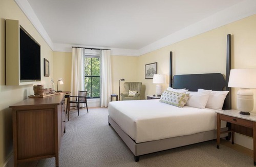 Williamstown Hotel | The Williams Inn