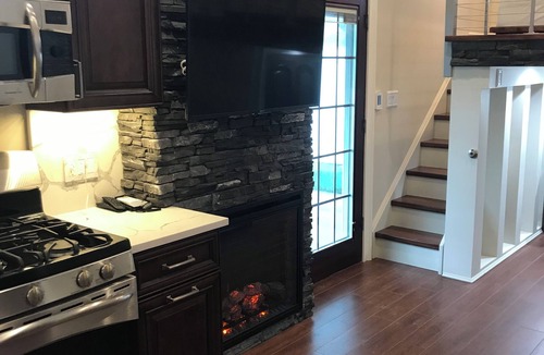 Williamsville House | THE WILLIAMSVILLE 5 STAR LOFT