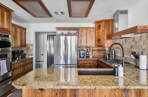 Long Branch Valley House | The Willie House