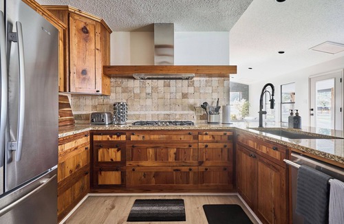 Long Branch Valley House | The Willie House