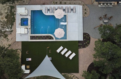 Long Branch Valley House | The Willie House
