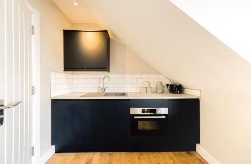 Bradley Stoke Apartment | The Willow - Studio 14