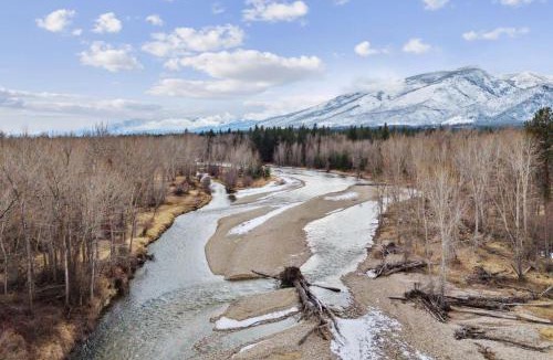 Hamilton House | The Willow Suite Cabin