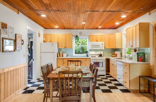 Fall City House | The Willow Tree Bungalow ~ Backyard ~ Office