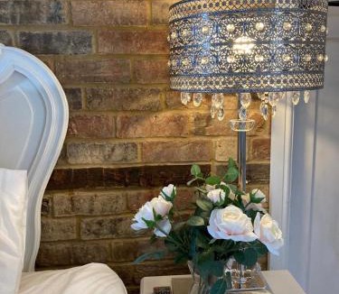 Milton Keynes Bed & Breakfast | The Willowford