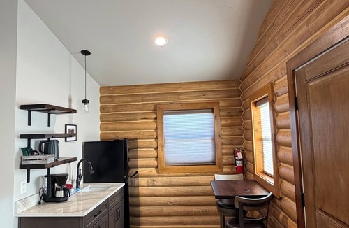 West Yellowstone Cabin | The Willows Cabins